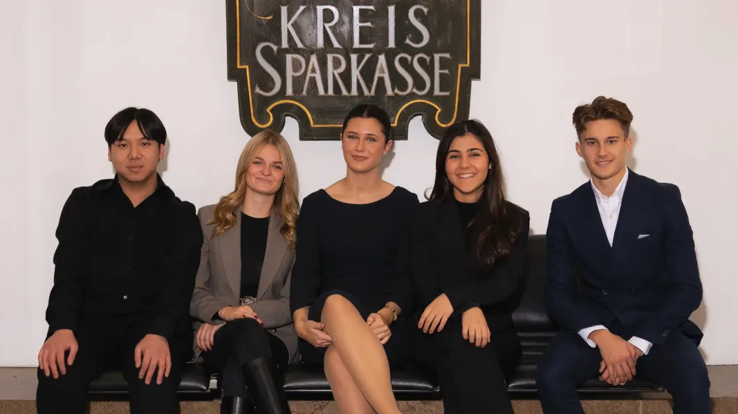 Praktikantinnen und Praktikanten